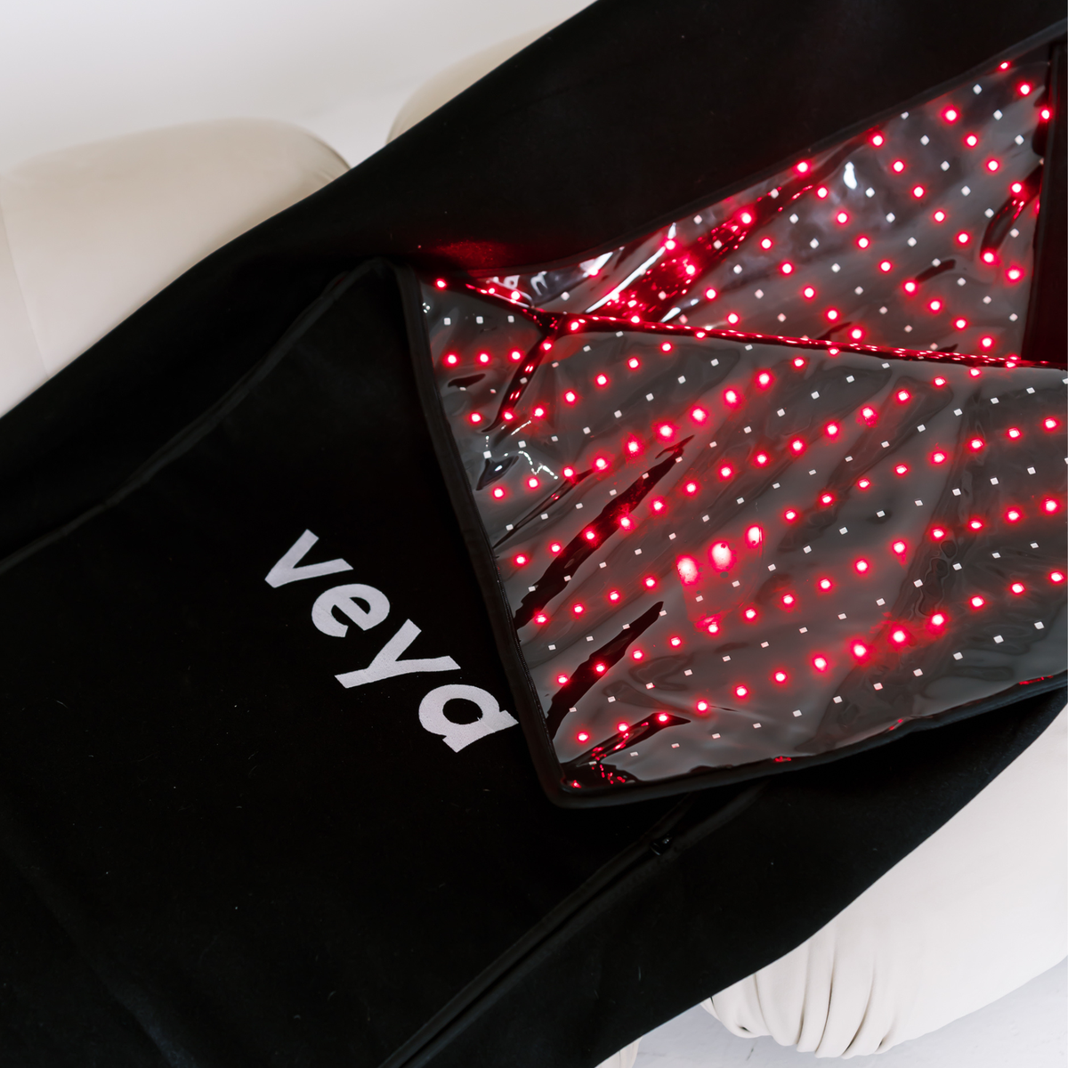 VEYA Red Light Therapy Sleeping Bag, hands-free full-body session