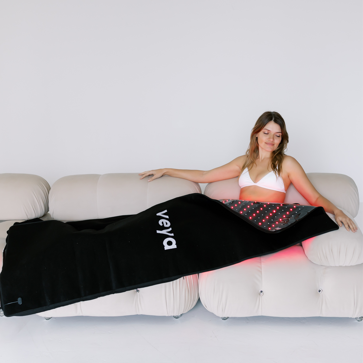 VEYA Red Light Therapy Sleeping Bag, foldable and portable